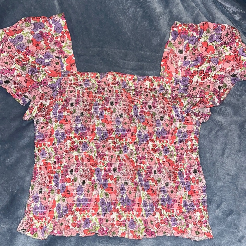 Only worn once. Like new!